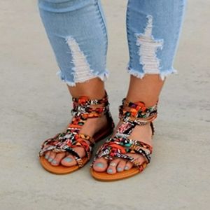 Flat sandals
